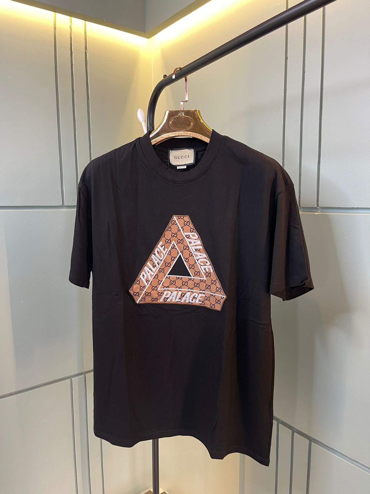 GUCCI & BURBERRY EMBROIDERY PRIMIUM T SHIRT - Xtrioelite 