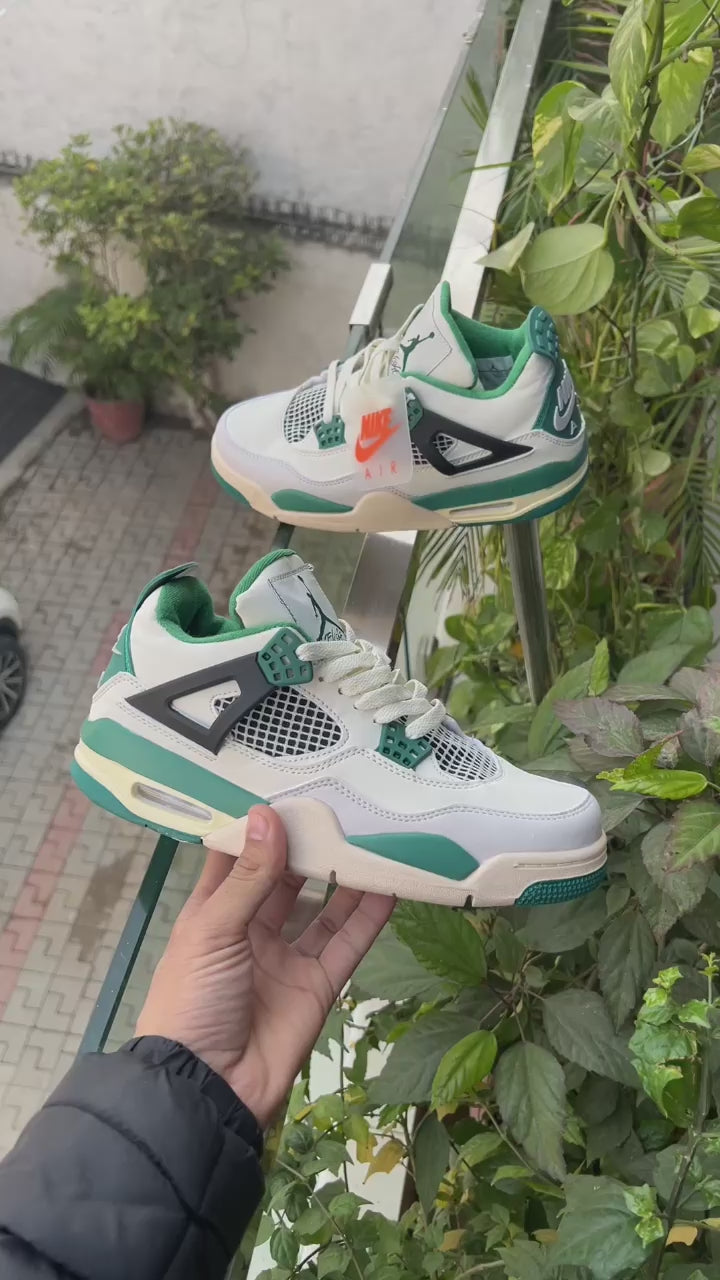 Nike Air Jordan retro 4
